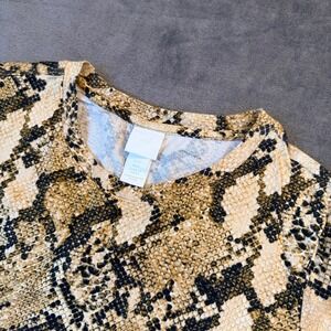 HM‎ Snakeskin Print T Shirt Womens Medium Tan Black Short Sleeve Cotton Top